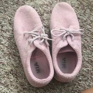 Pink MIA tennis shoes
